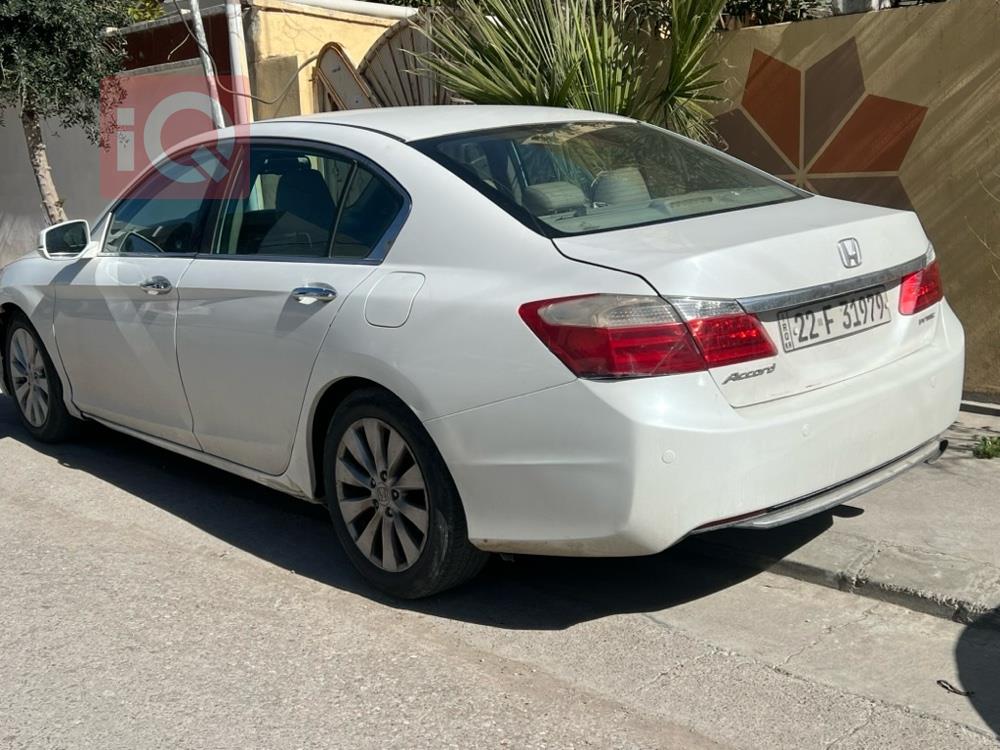 هۆندا ئەکۆرد